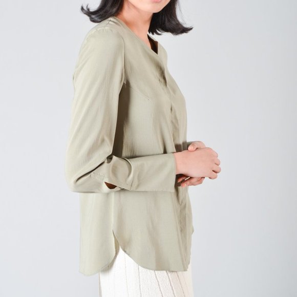 Brunello Cucinelli Tops - BRUNELLO CUCINELLI GREEN SILK DRESS SHIRT W/ JEWEL